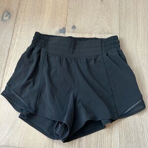 lululemon black high rise hotty hots